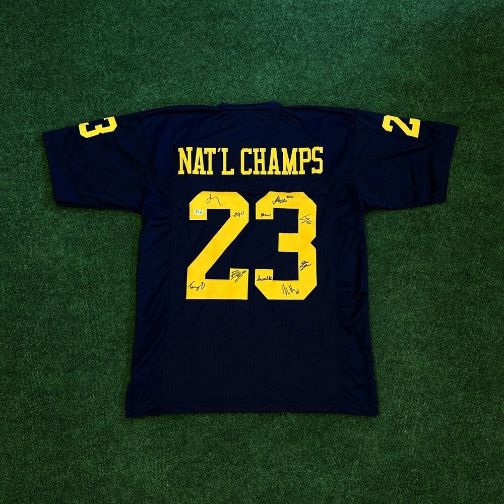 Michigan Wolverines National Champions Team Signed Jersey Beckett Witnessed
